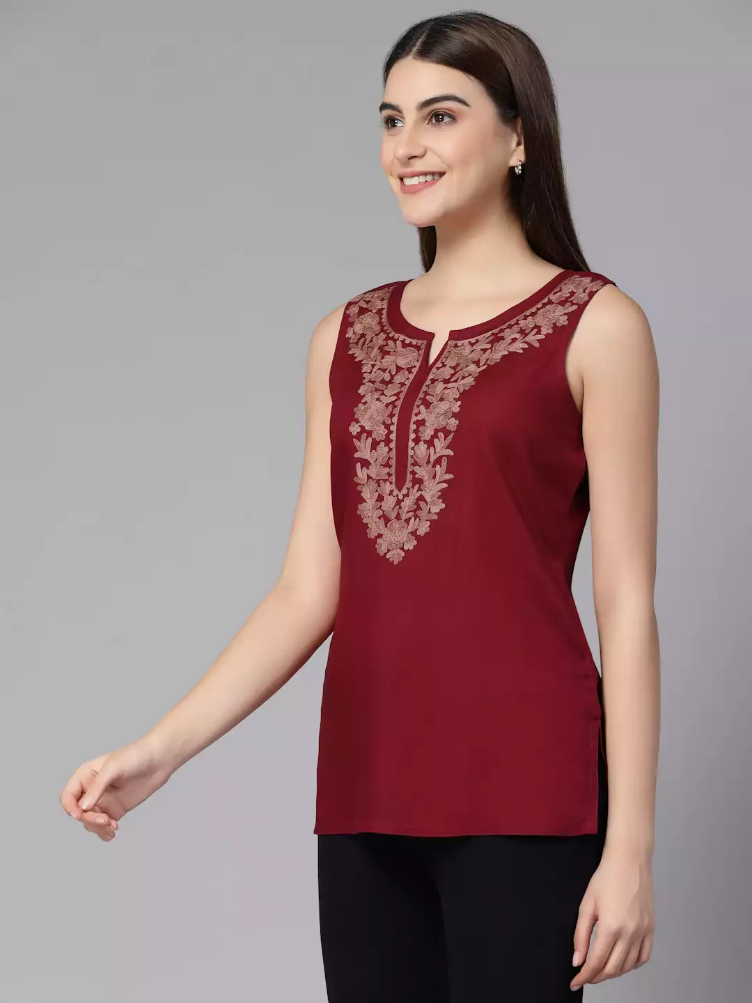 Amaira Maroon Sleeveless Short Kurti - Image 2