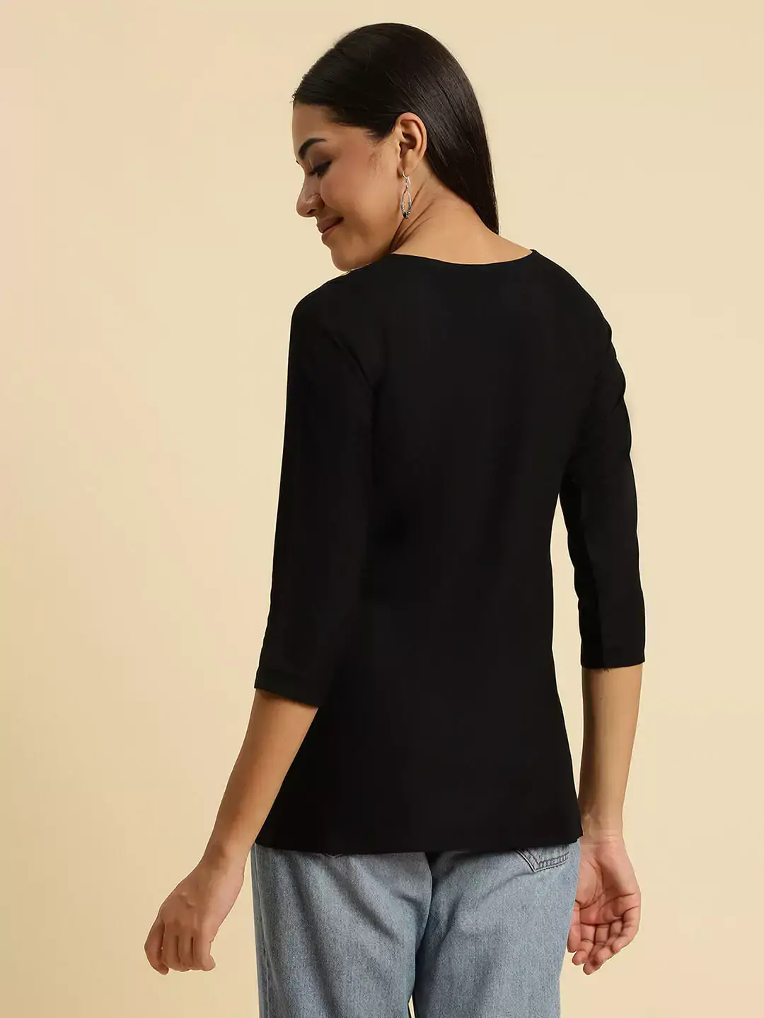 Aiza Kashmiri Black Short Kurti - Image 4