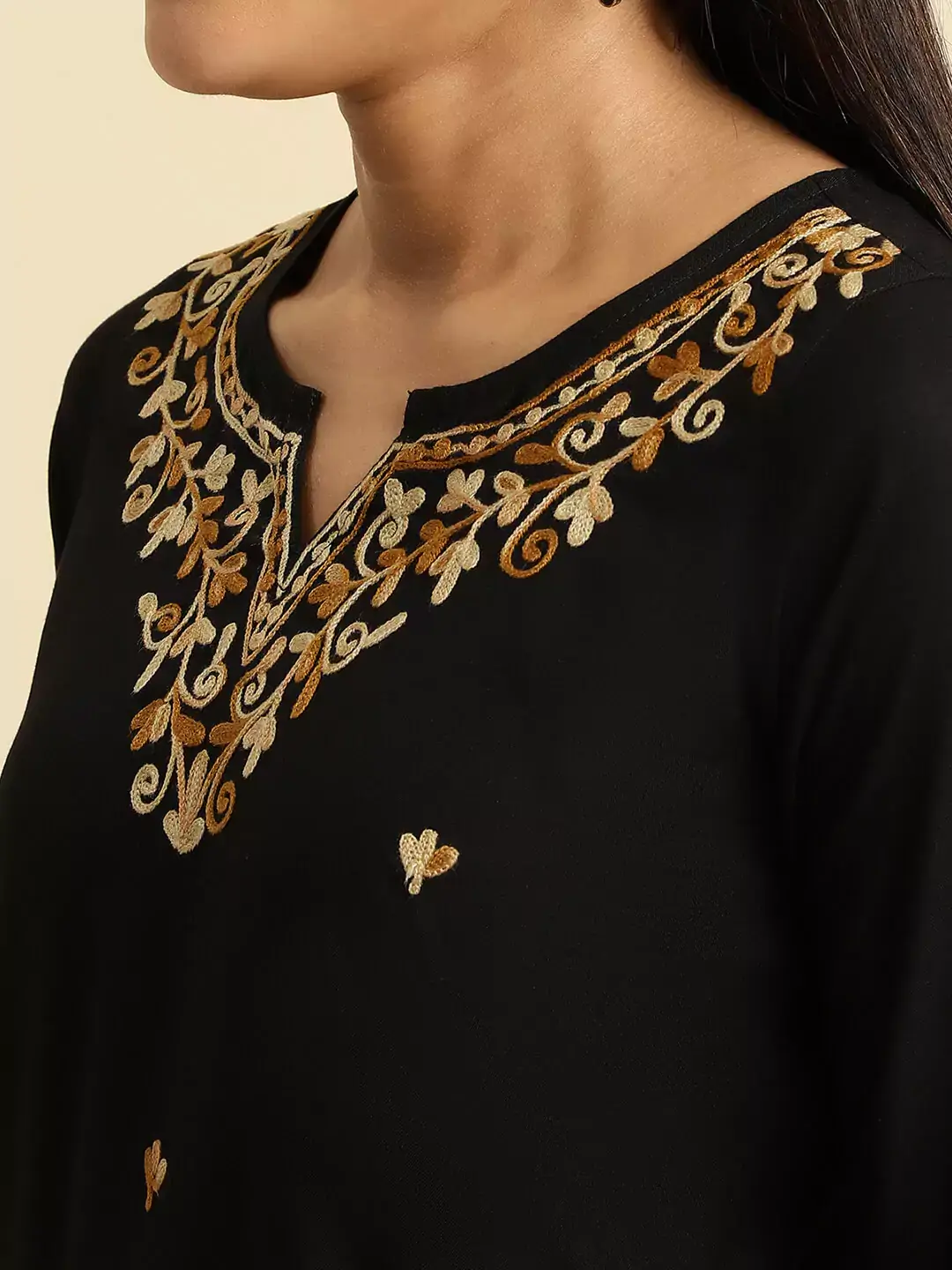 Aiza Kashmiri Black Short Kurti - Image 7